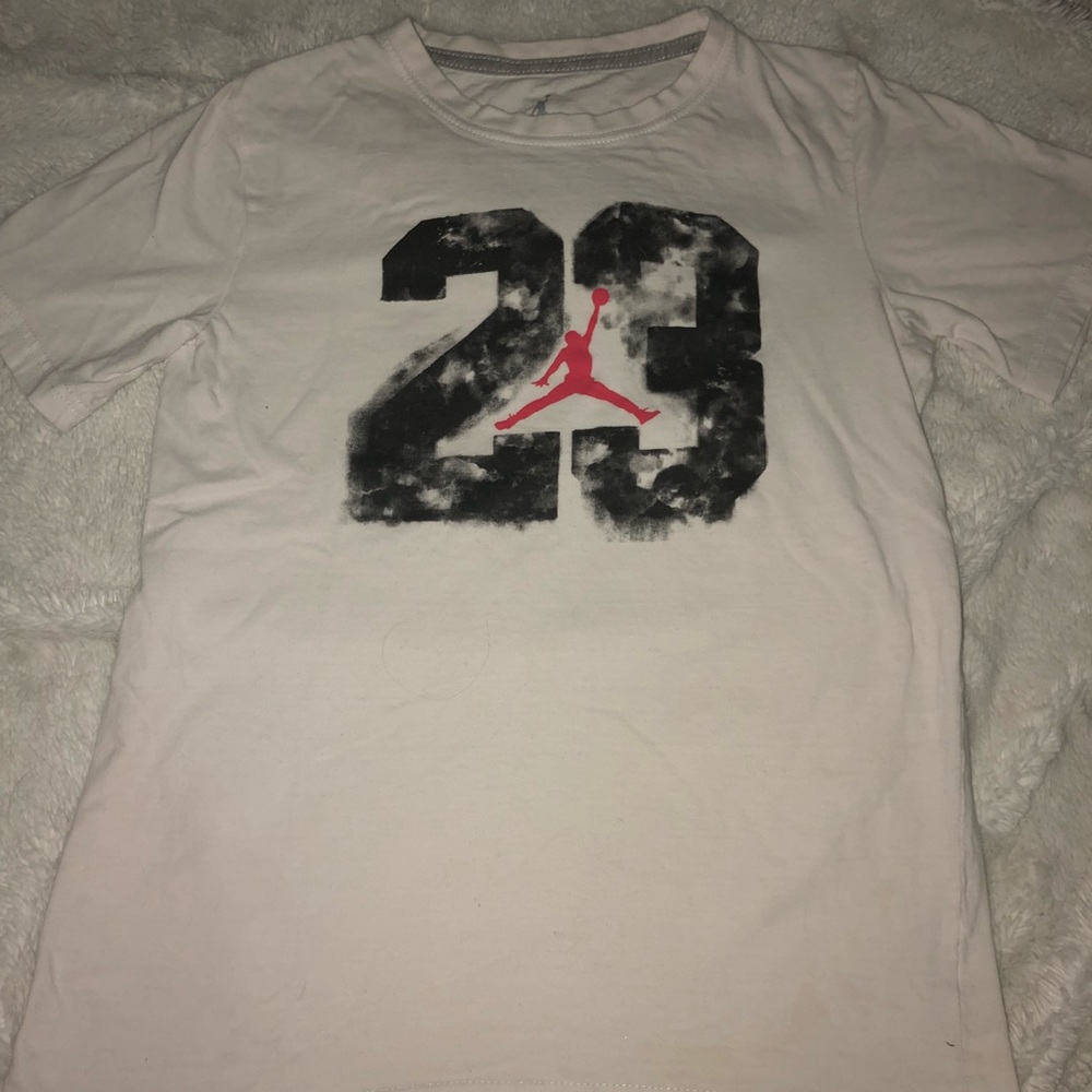 Large boys 12-13 white Jordan 23 logo t-shirt